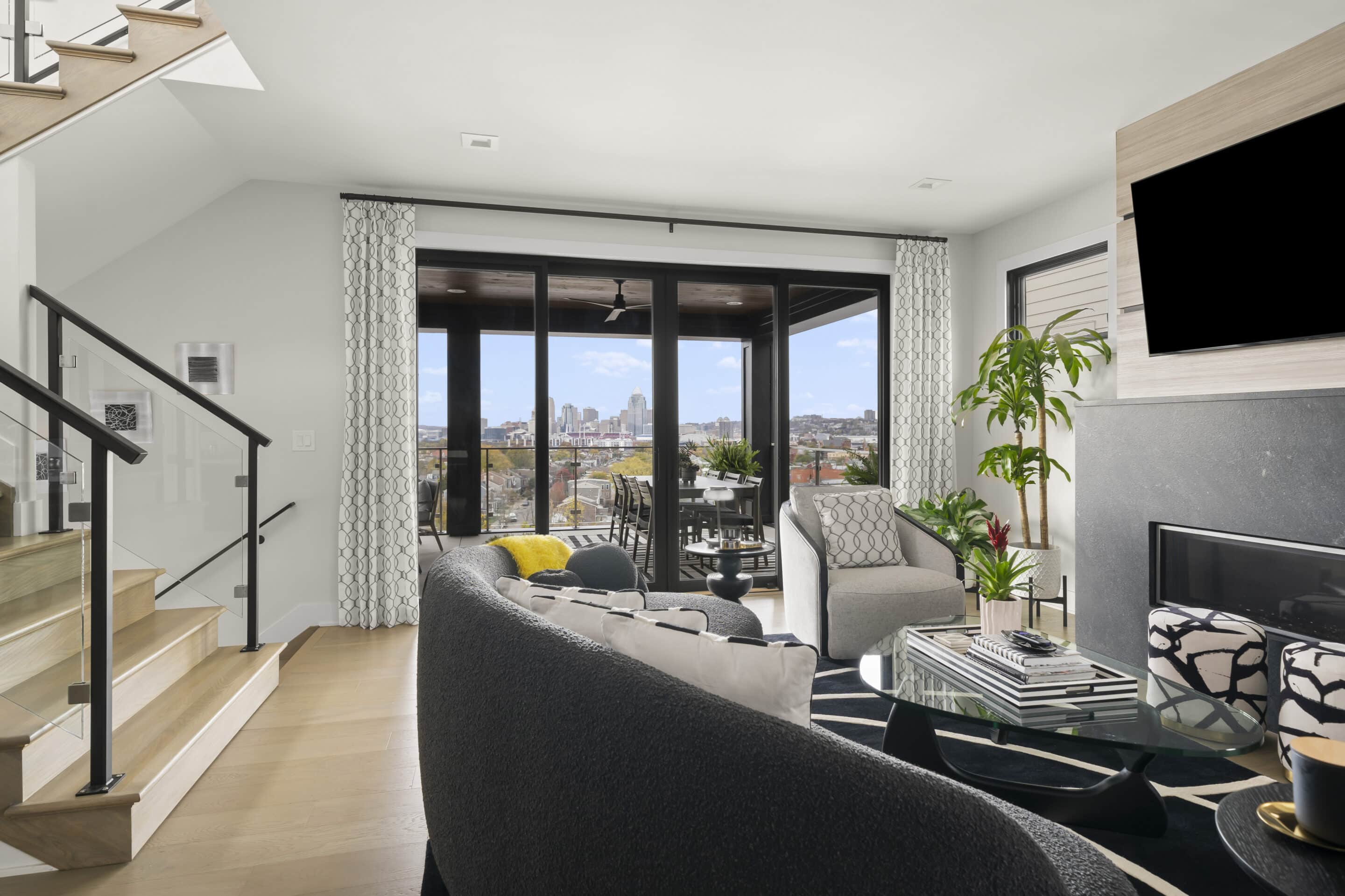 Cheryl custom window shades kentucky scaled 1