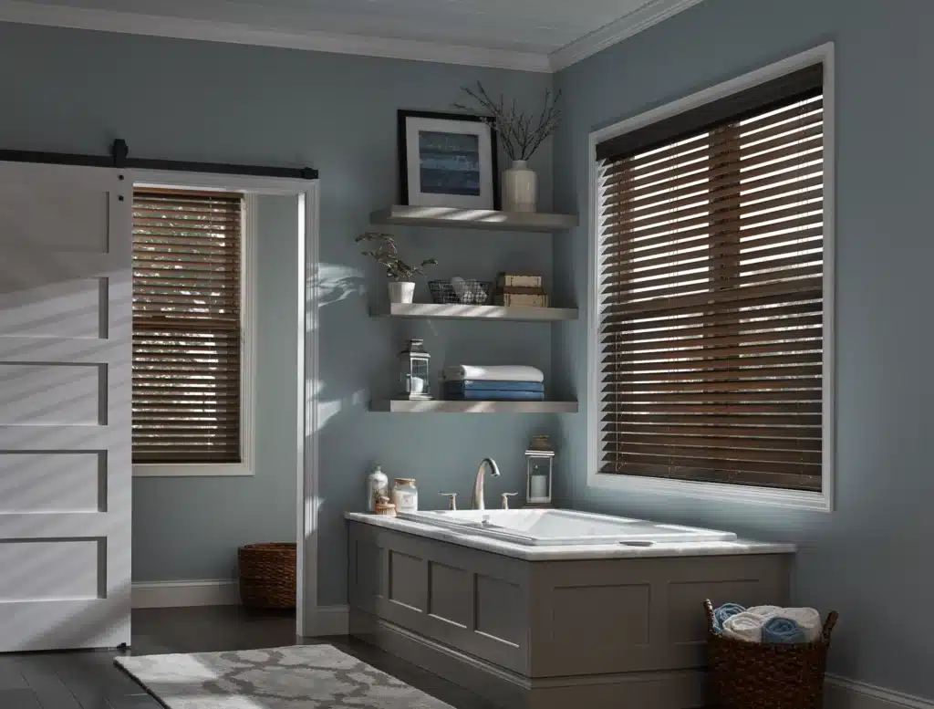 Wood Blinds Bathroom (3)